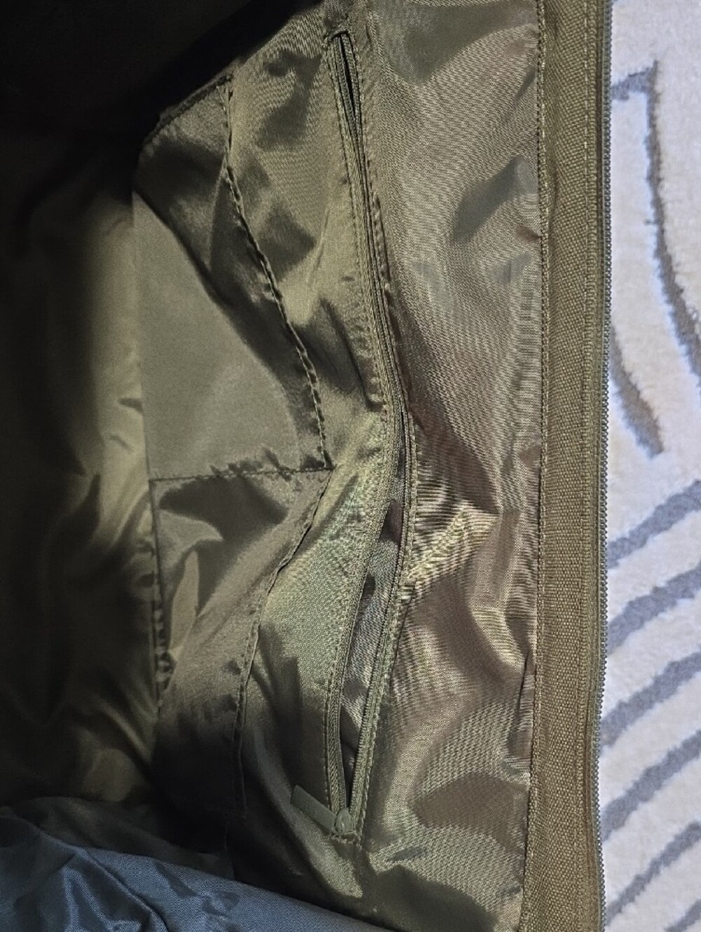 BEIS Mini Weekender Bag In Olive - Picture 8 of 9